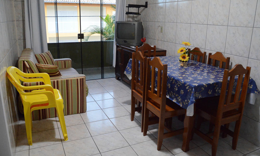 Apartpousada Residencial Dos Reis Sao Francisco do Sul Buitenkant foto
